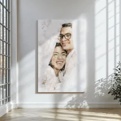 Obraz akwarelowy dla par – wyjątkowa pamiątka ślubna na płótnie. Personalizowany portret zakochanych od Picarta.